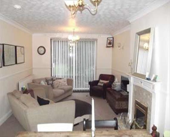 3 Bedroom Semi-Detac...